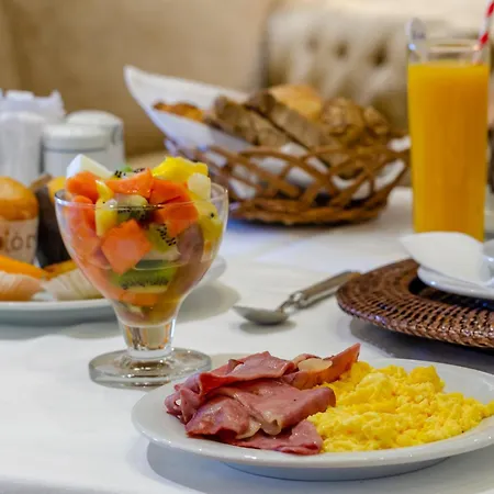 Hotel Olissippo Castelo 4*