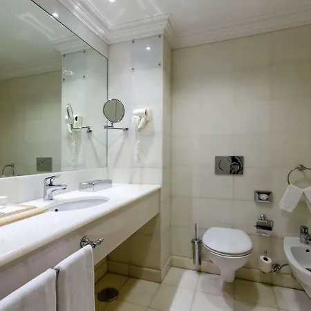 Olissippo Castelo Hotel