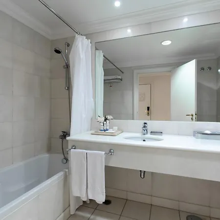Olissippo Castelo Hotel