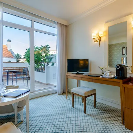 Hotel Olissippo Castelo 4*